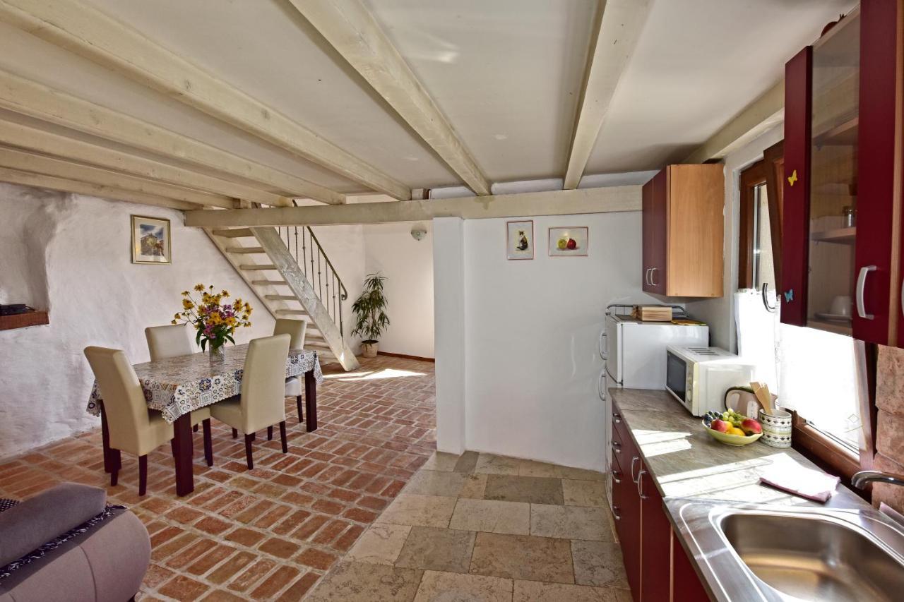 Apartment Fragola Motovun