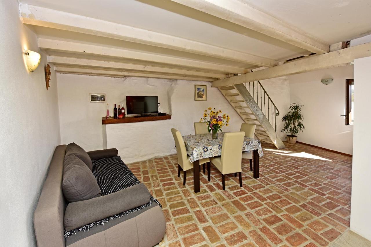 Apartment Fragola Motovun