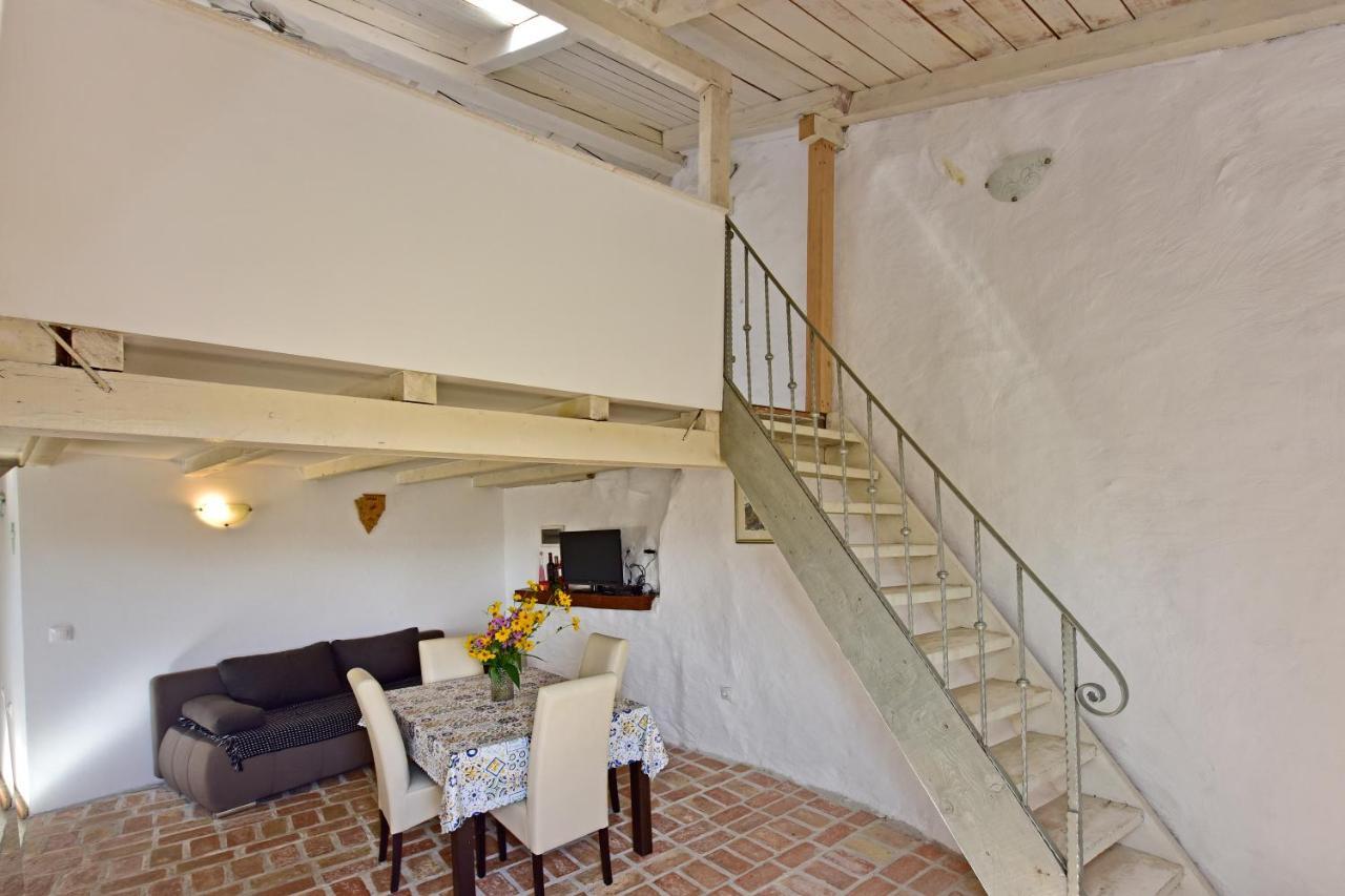 Fragola Apartment *