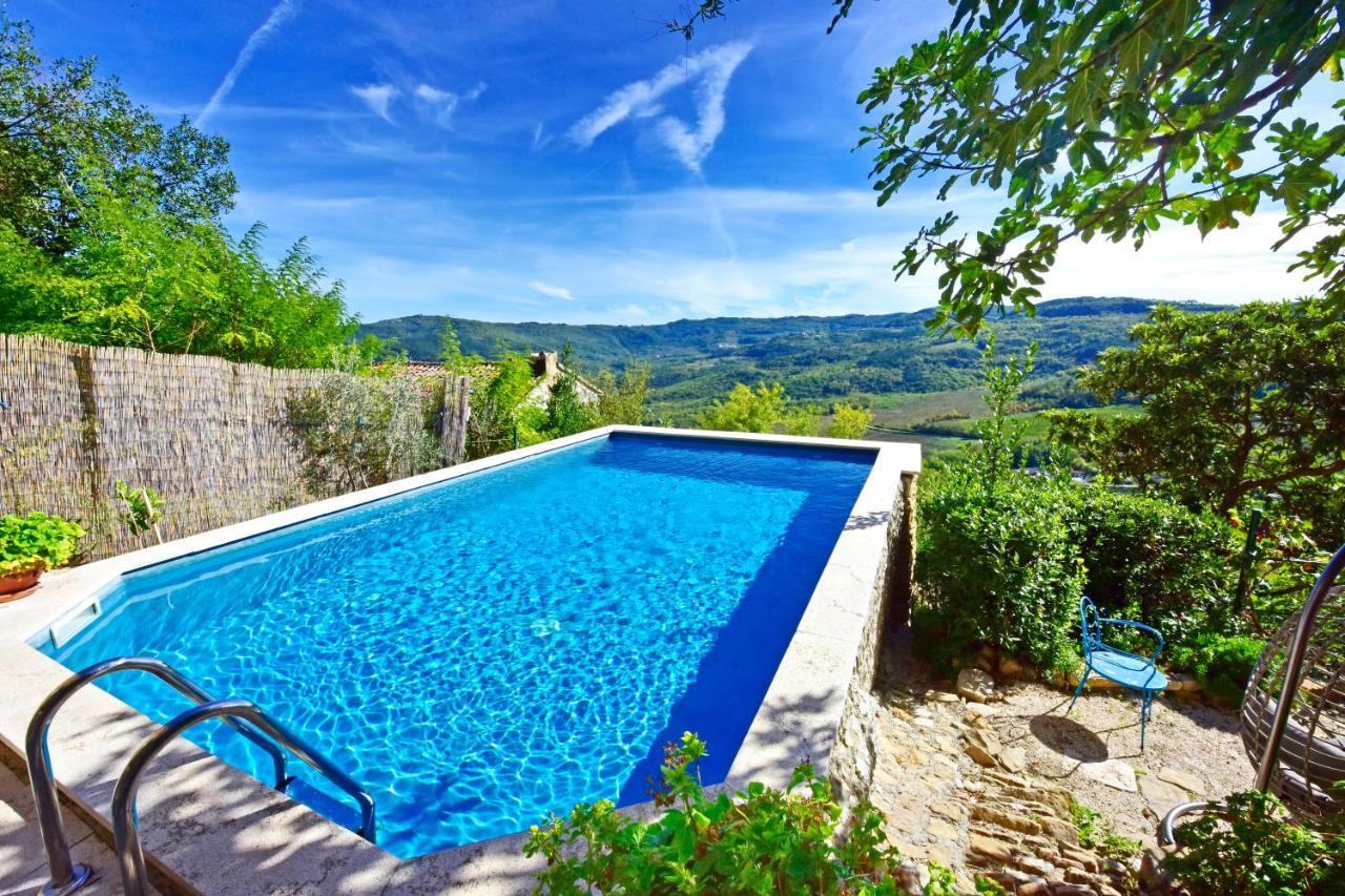 Fragola Apartment *